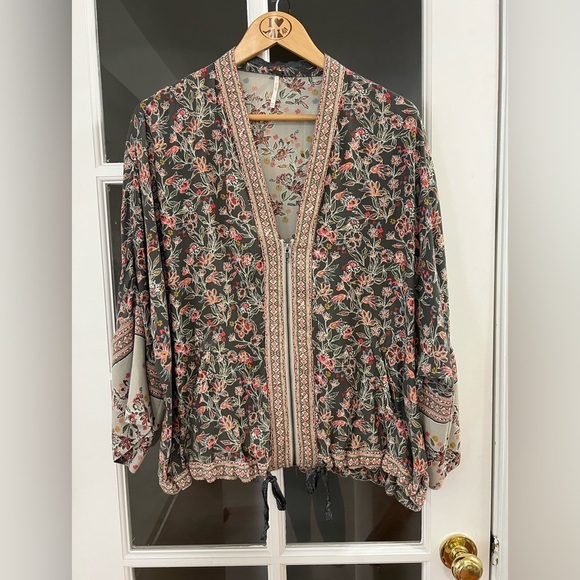 Free People Windflowers Printed Kinched Kimono - size XS - Picture 2 of 8